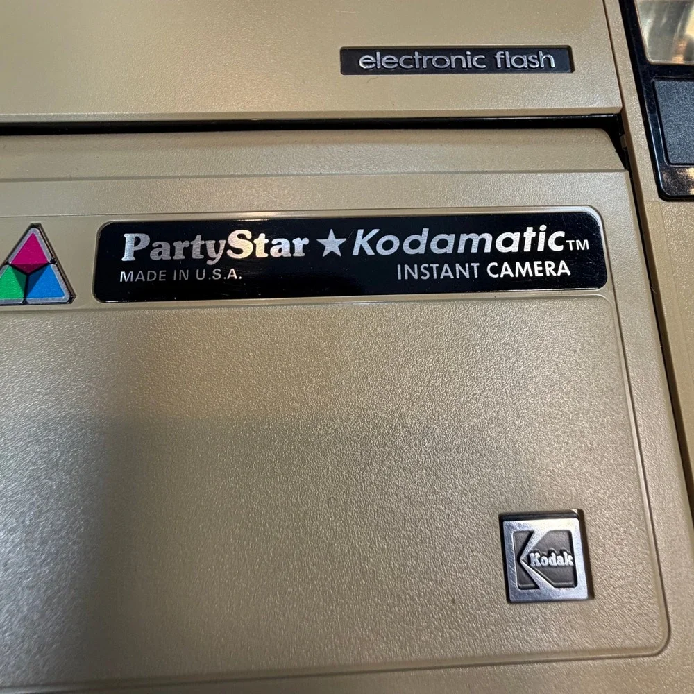 Kodak Koda Matic Instant Color Film Camera HS144-10 Tan Vintage Retro Flash